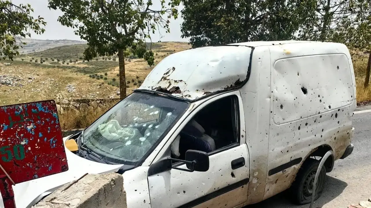 דיווחים בלבנון על תקיפה ישראלית לעבר רכב בסמוך לכפר בית יאחון, לבנון. 18 במאי 2025
דיווחים בלבנון על תקיפה ישראלית לעבר רכב בסמוך לכפר בית יאחון, לבנון. 18 במאי 2025