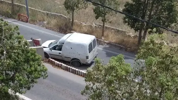 דיווחים בלבנון על תקיפה ישראלית לעבר רכב בסמוך לכפר בית יאחון, לבנון. 18 במאי 2025 דיווחים בלבנון על תקיפה ישראלית לעבר רכב בסמוך לכפר בית יאחון, לבנון. 18 במאי 2025