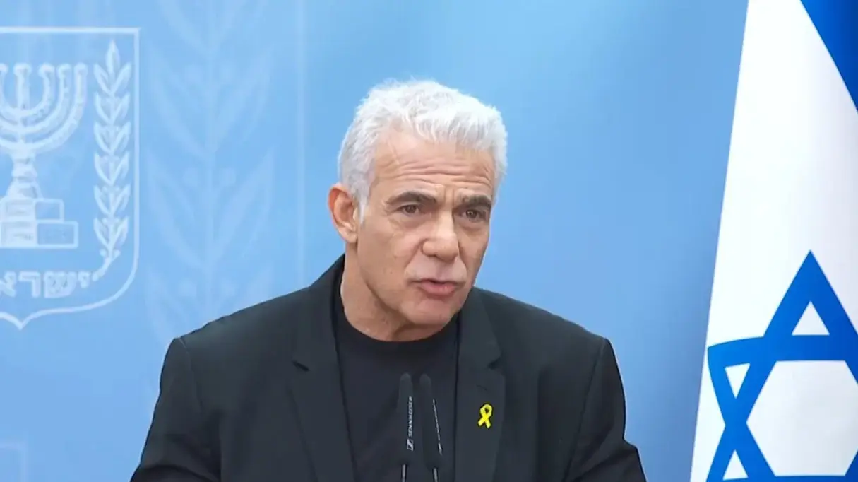 יאיר לפיד, ישיבת סיעה יש עתיד, הכנסת. 19 במאי 2025 יאיר לפיד, ישיבת סיעה יש עתיד, הכנסת. 19 במאי 2025