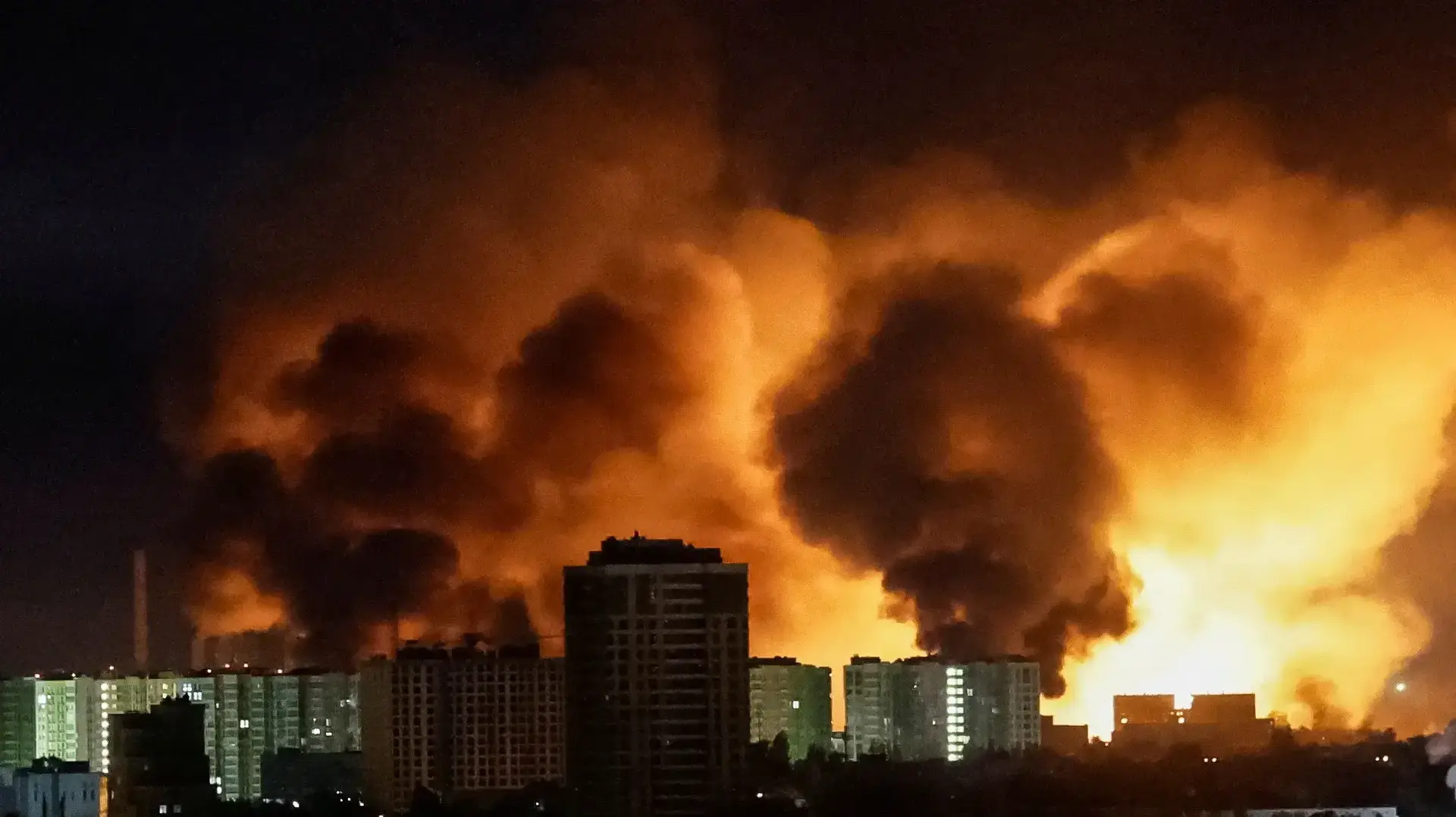 פיצוץ בשמי קייב בעקבות מתקפה רוסית על בירת אוקראינה, 24 במאי 2025 פיצוץ בשמי קייב בעקבות מתקפה רוסית על בירת אוקראינה, 24 במאי 2025