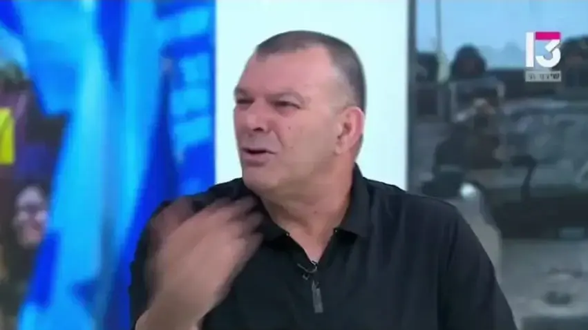 רמי בן יהודה מתראיין אצל אריק וייס, רשת 13, 23 במאי 2025 רמי בן יהודה מתראיין אצל אריק וייס, רשת 13, 23 במאי 2025