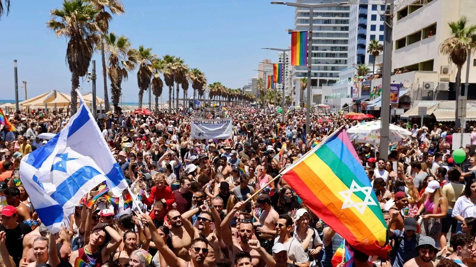 מצעד הגאווה של תל־אביב-יפו חוזר לטיילת ולפארק צ'ארלס קלור
שישי, 13 ביוני