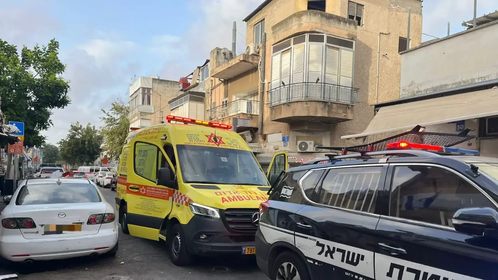 זירת רצח של בן 70 בתל אביב זירת רצח של בן 70 בתל אביב