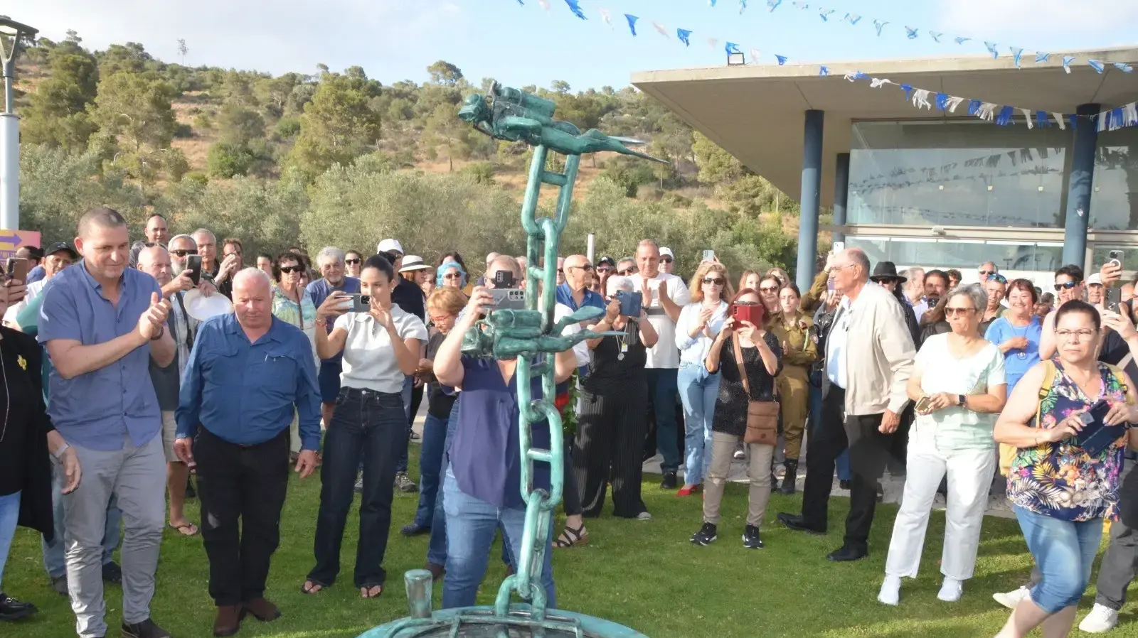פסל לזכר צוללני הקישון, 27 במאי 2025 פסל לזכר צוללני הקישון, 27 במאי 2025