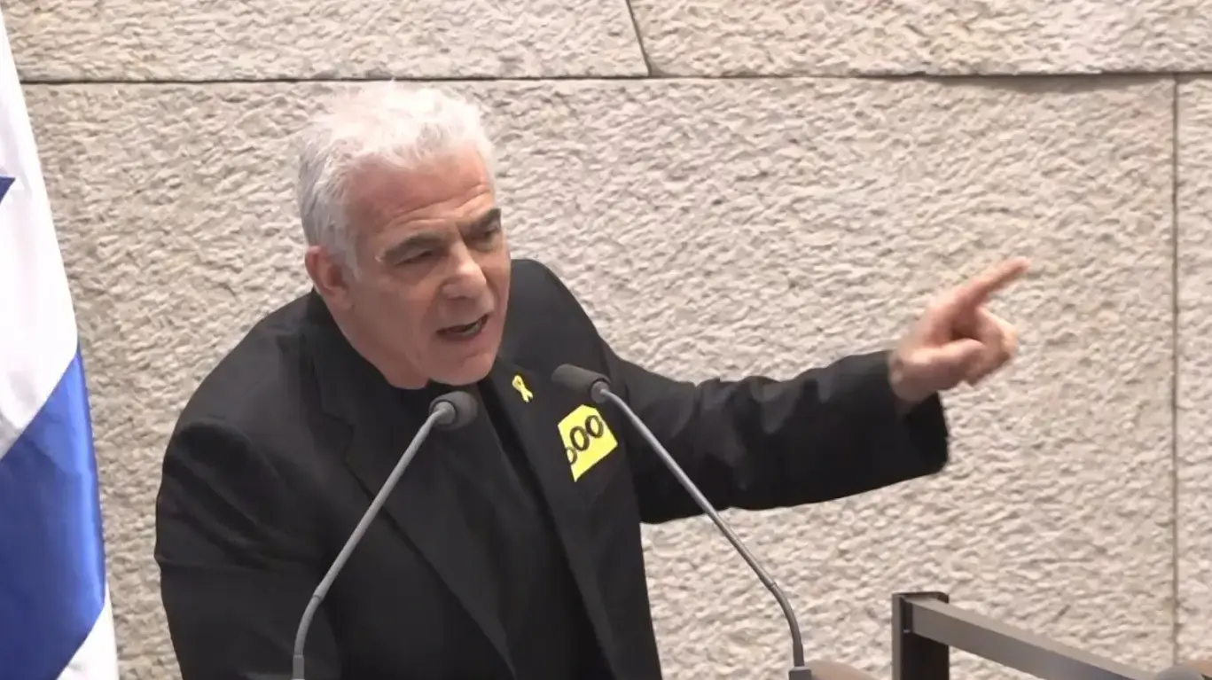 יאיר לפיד בדיון 40 חתימות. 28 במאי 2025 יאיר לפיד בדיון 40 חתימות. 28 במאי 2025