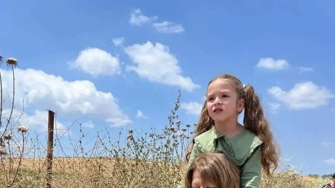 סנאא דקה ובתה סנאא דקה ובתה
