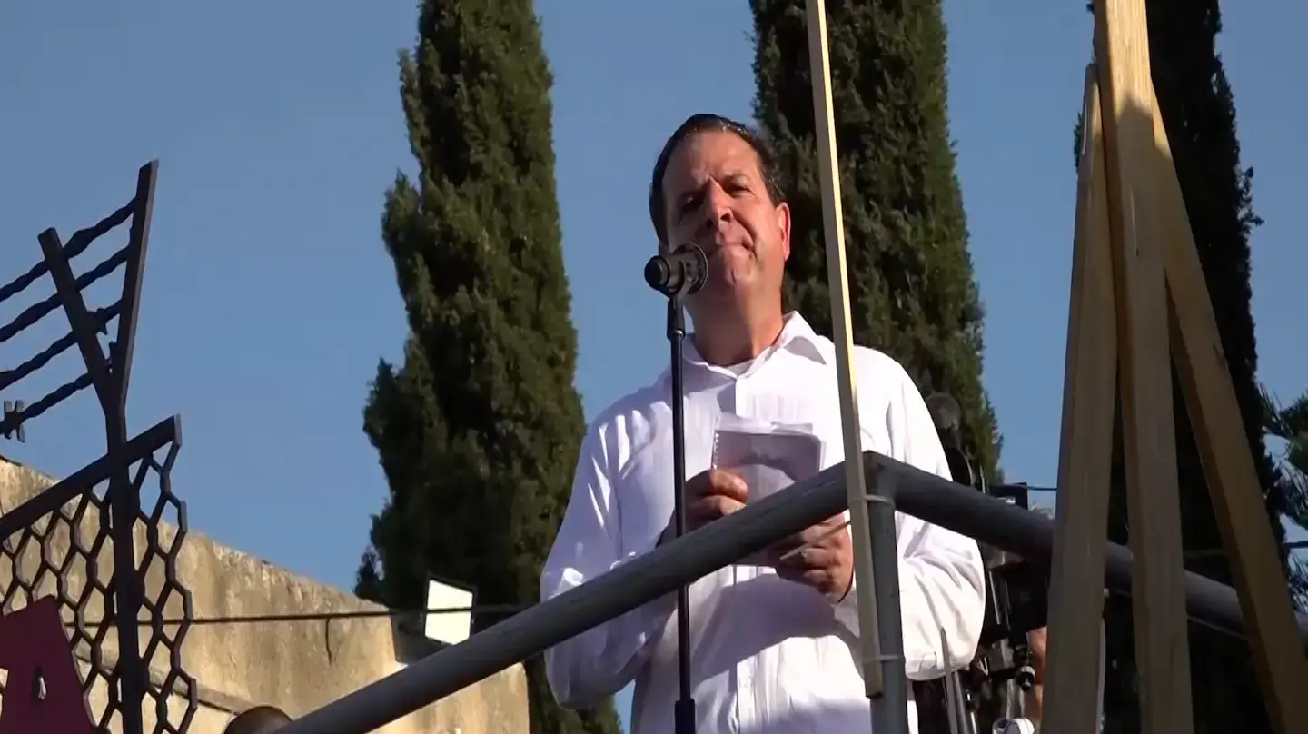 איימן עודה בהפגנה בעד מדינה פלסטינית בחיפה איימן עודה בהפגנה בעד מדינה פלסטינית בחיפה