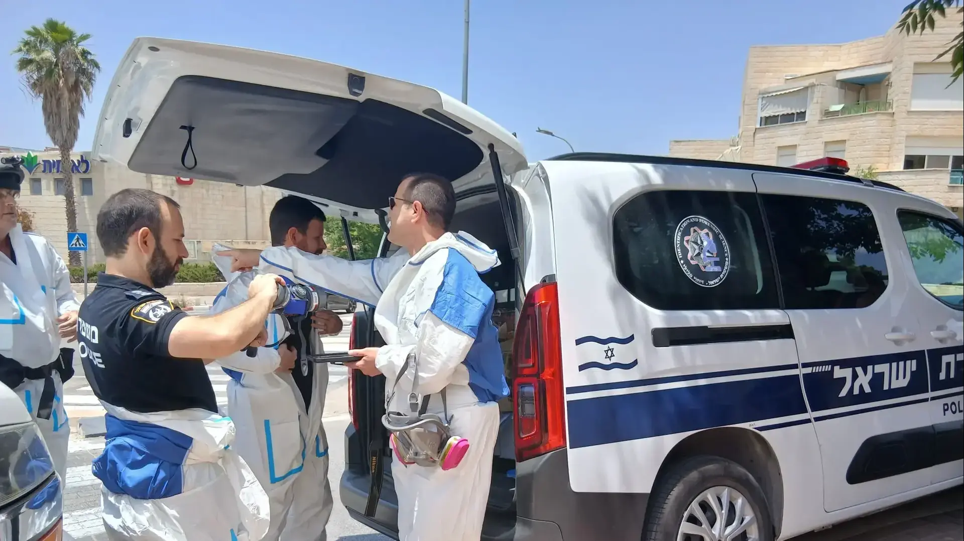 אם כבת 50 ובנה כבן 10, נספו בשריפה בבניין מגורים, מודיעין. 1 ביוני 2025 אם כבת 50 ובנה כבן 10, נספו בשריפה בבניין מגורים, מודיעין. 1 ביוני 2025