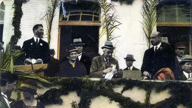 הלורד בלפור בגימנסיה הרצליה, 1925 הלורד בלפור בגימנסיה הרצליה, 1925