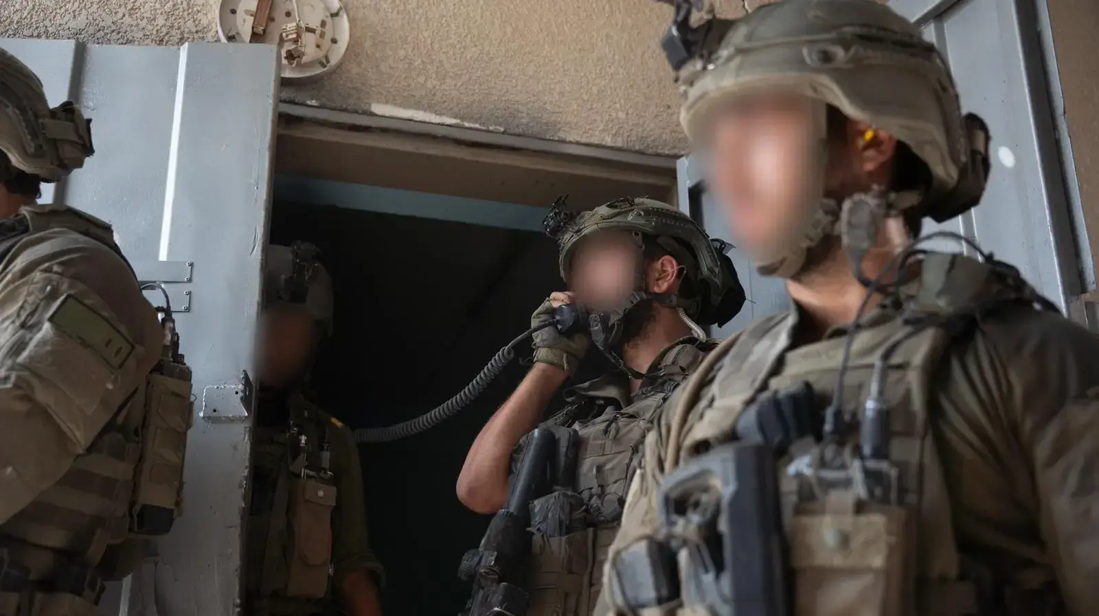 פעילות צוות הקרב של סיירת גולני במרחב בית החולים האירופאי,ח'אן יונס פעילות צוות הקרב של סיירת גולני במרחב בית החולים האירופאי,ח'אן יונס