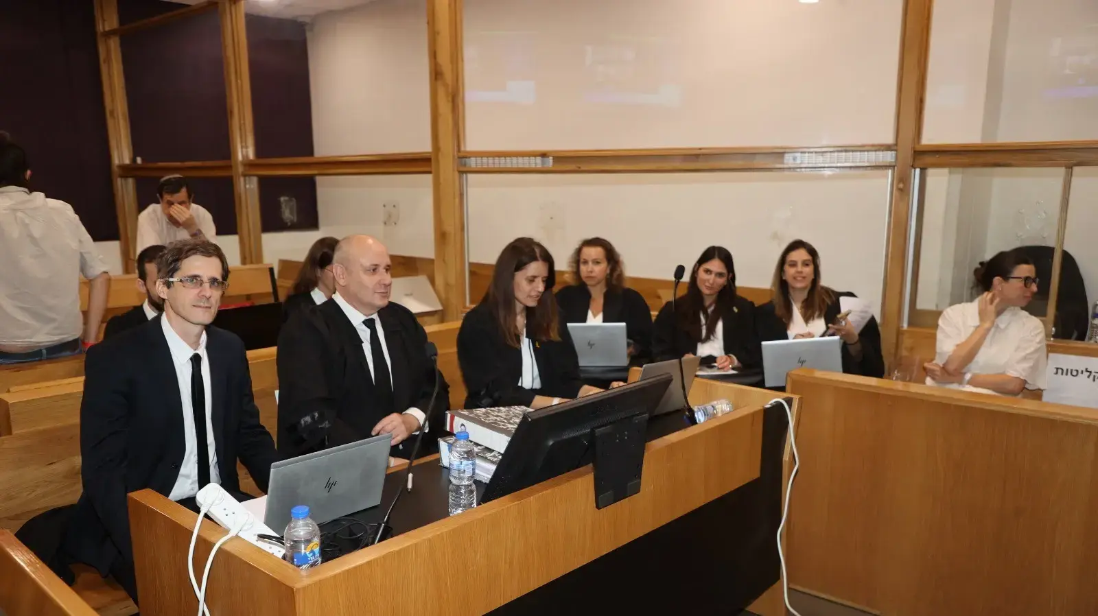 קרן צבירן, יונתן תדמור, אלון גילדין, משפט תיקי האלפים, בימ"ש מחוזי ת"א, 9 ביוני 2025 קרן צבירן, יונתן תדמור, אלון גילדין, משפט תיקי האלפים, בימ"ש מחוזי ת"א, 9 ביוני 2025
