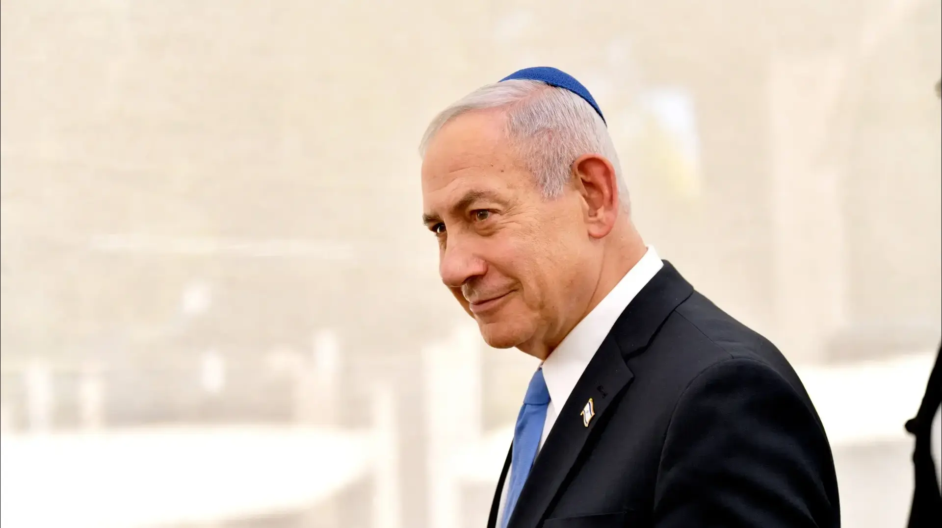 רה"מ בנימין נתניהו בטקס זיכרון לחללי אלטלנה, נחלת יצחק, 9 ביוני 2025 רה"מ בנימין נתניהו בטקס זיכרון לחללי אלטלנה, נחלת יצחק, 9 ביוני 2025