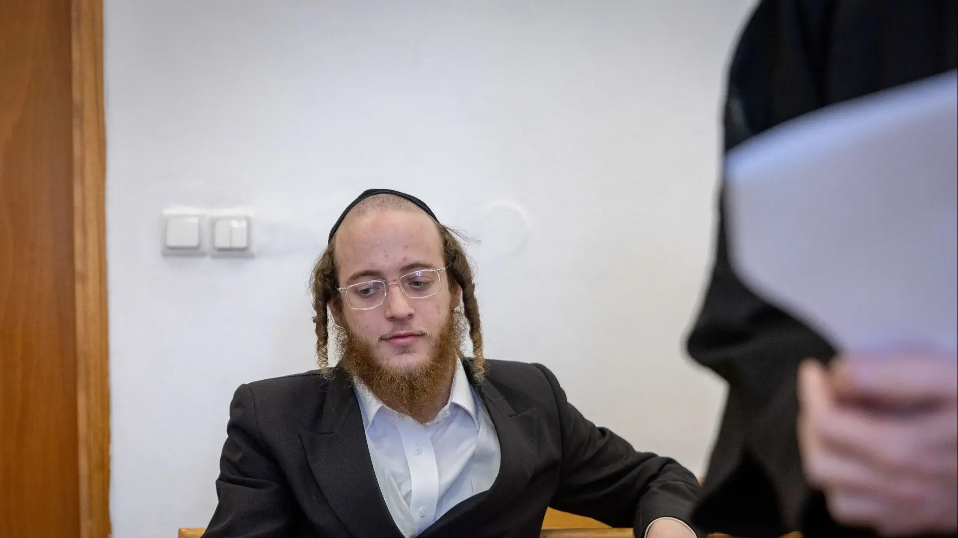 אלימלך שטרן, נאשם בביצוע משימות ריגול עבור איראן, בימ"ש מחוזי ירושלים, 10 ביוני 2025 אלימלך שטרן, נאשם בביצוע משימות ריגול עבור איראן, בימ"ש מחוזי ירושלים, 10 ביוני 2025
