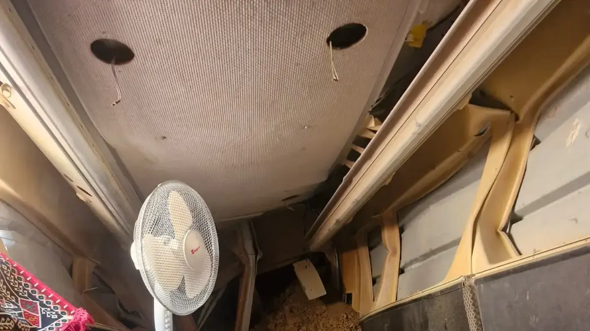 תושב מהפזורה הבדואית קבר מיניבוס באדמה שישמש כמרחב מוגן. 15.6.25 תושב מהפזורה הבדואית קבר מיניבוס באדמה שישמש כמרחב מוגן. 15.6.25