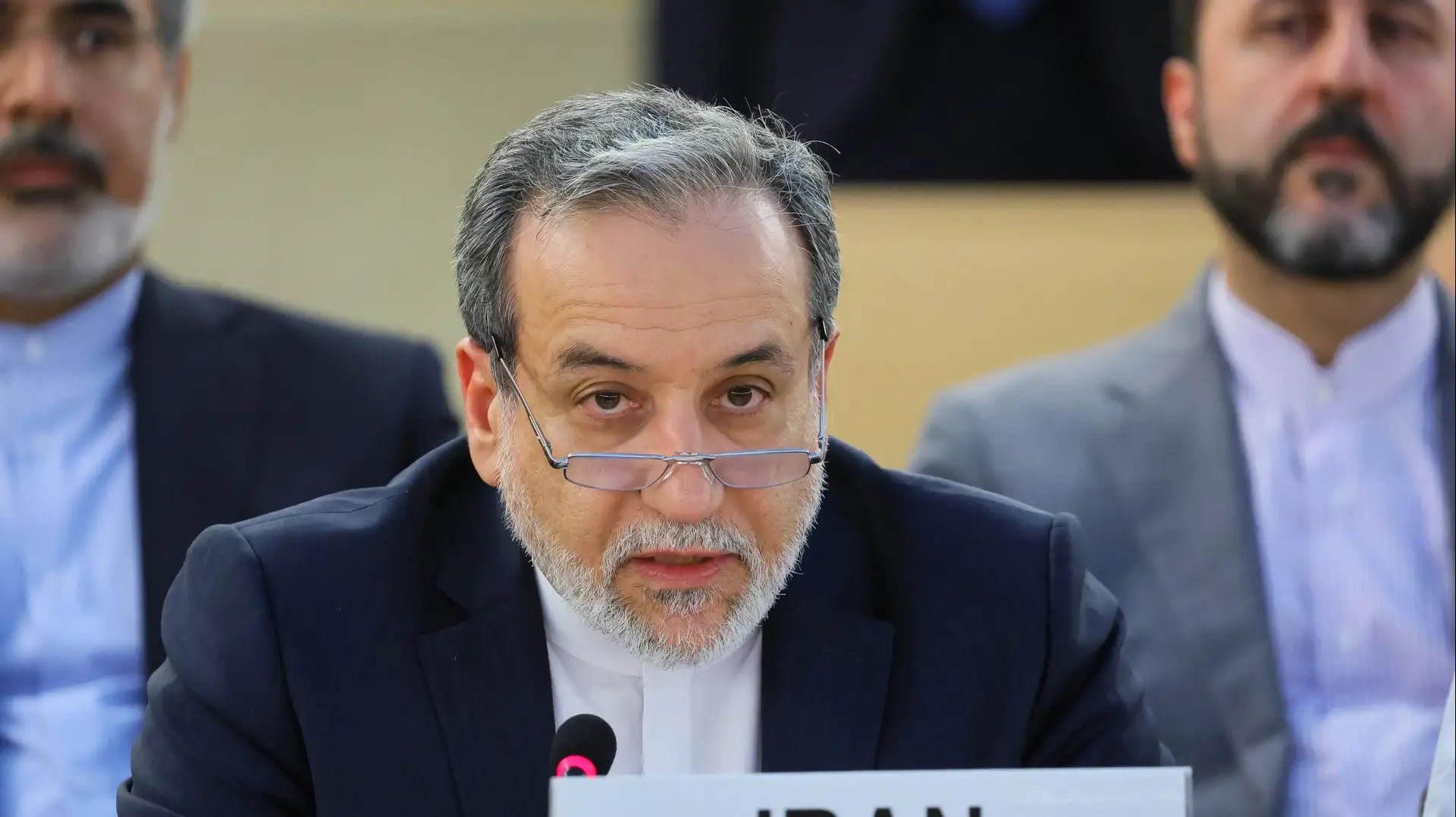 שר החוץ האיראני עבאס עראקג'י בג'נבה, 20 ביוני 2025 שר החוץ האיראני עבאס עראקג'י בג'נבה, 20 ביוני 2025