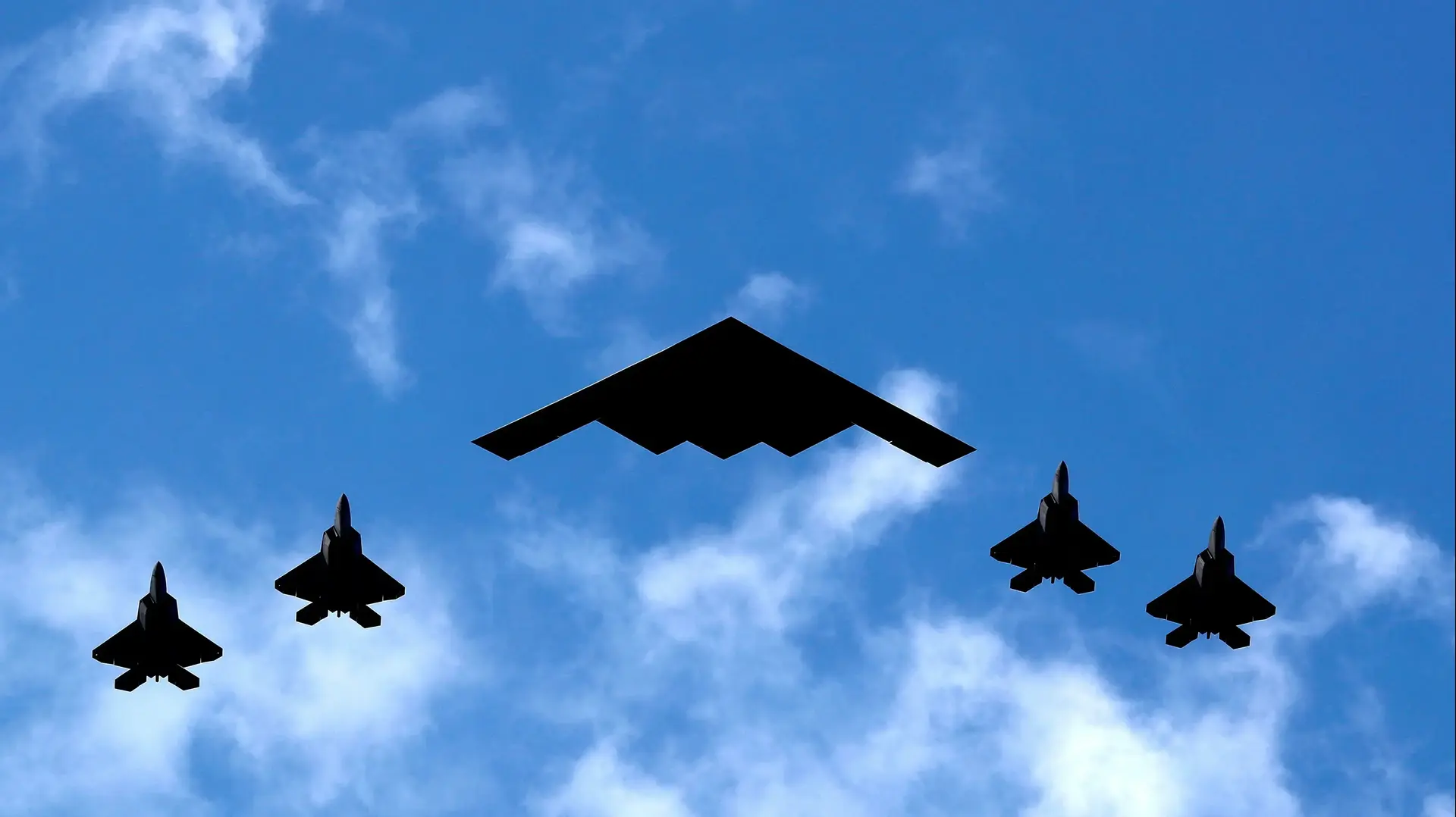 מפציץ אסטרטגי B-2, חיל האוויר ארה"ב. 21 ביוני 2025 מפציץ אסטרטגי B-2, חיל האוויר ארה"ב. 21 ביוני 2025