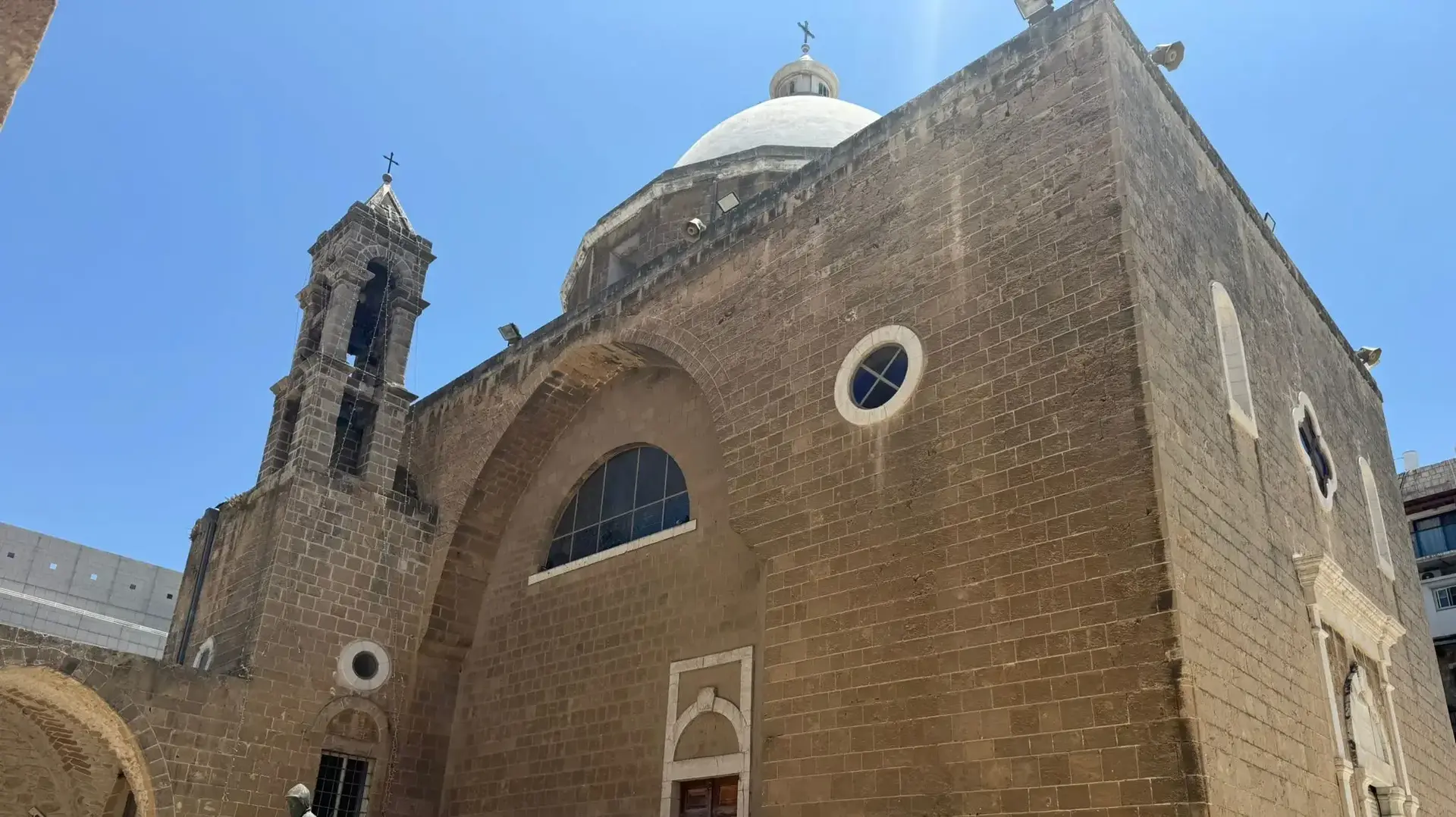 הכנסיה המרונית בעיר התחתית בחיפה נפגעה רק קלות הכנסיה המרונית בעיר התחתית בחיפה נפגעה רק קלות