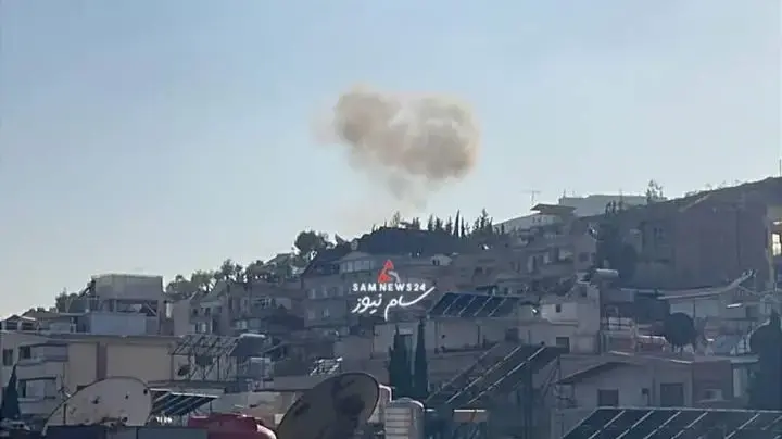 דיווחים על תקיפות בשכונת אל-מַזֵה, שבדמשק, סוריה, 24 ביוני 2025 דיווחים על תקיפות בשכונת אל-מַזֵה, שבדמשק, סוריה, 24 ביוני 2025