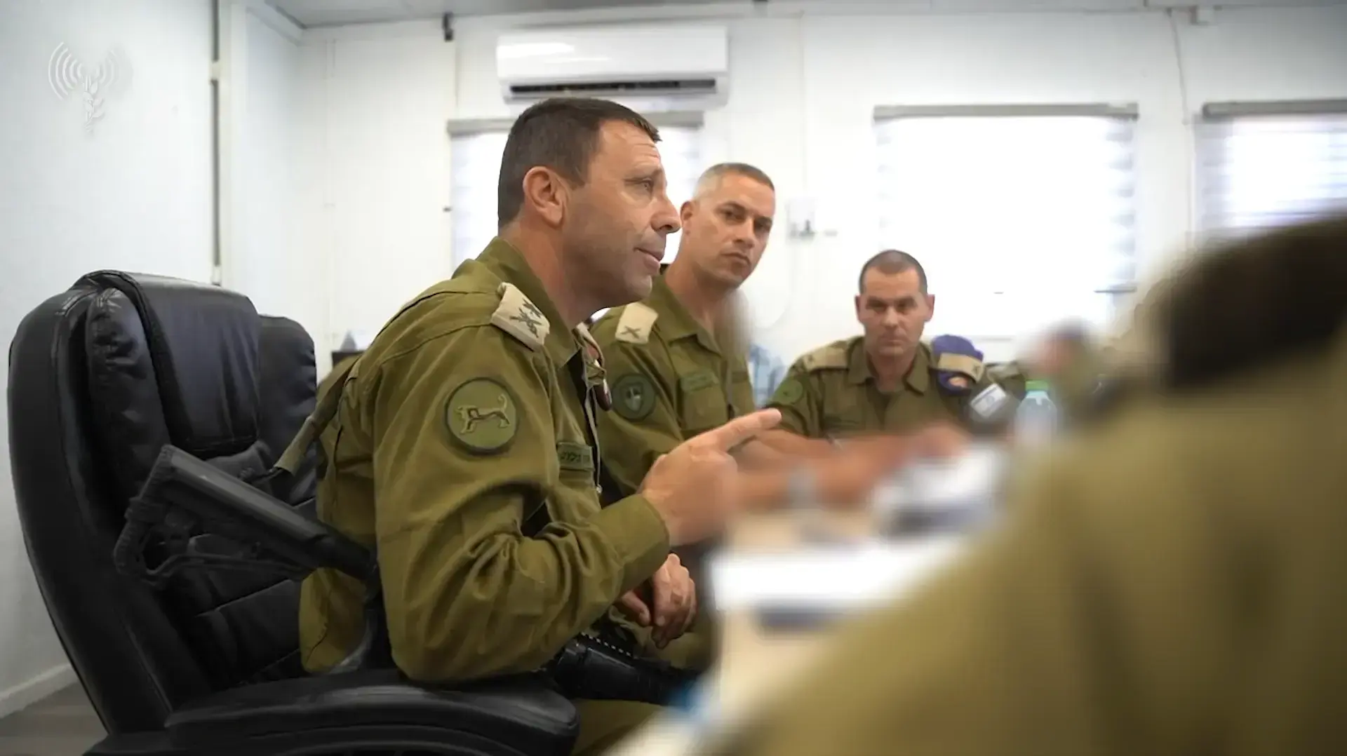תוך 48 שעות - אוגדה 96 השלימה את הקמתה והחלה לפעול לאורך הגבול המזרחי