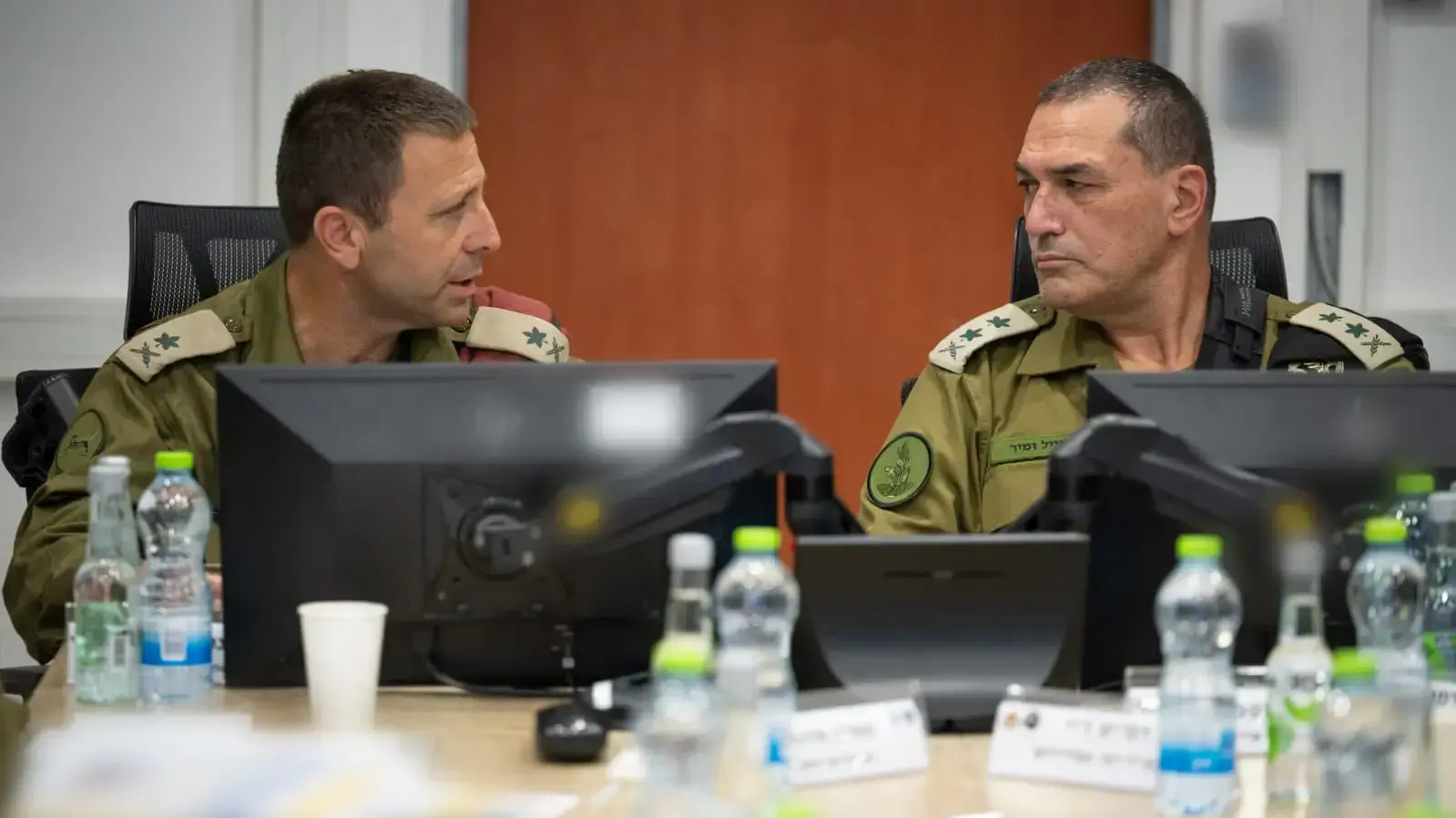 הרמטכ״ל בפיקוד המרכז: ״המשימה ברורה - לשמור על הביטחון, להגן על האזרחים ולחזק את ההגנה על ההתיישבות, ומנגד לא לקבל תופעות פסולות של קבוצות קיצוניות ואלימות״ הרמטכ״ל בפיקוד המרכז: ״המשימה ברורה - לשמור על הביטחון, להגן על האזרחים ולחזק את ההגנה על ההתיישבות, ומנגד לא לקבל תופעות פסולות של קבוצות קיצוניות ואלימות״
