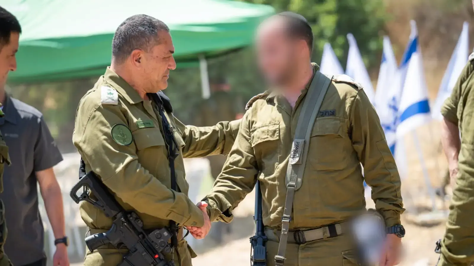 הרמטכ״ל בפיקוד המרכז: ״המשימה ברורה - לשמור על הביטחון, להגן על האזרחים ולחזק את ההגנה על ההתיישבות, ומנגד לא לקבל תופעות פסולות של קבוצות קיצוניות ואלימות״ הרמטכ״ל בפיקוד המרכז: ״המשימה ברורה - לשמור על הביטחון, להגן על האזרחים ולחזק את ההגנה על ההתיישבות, ומנגד לא לקבל תופעות פסולות של קבוצות קיצוניות ואלימות״