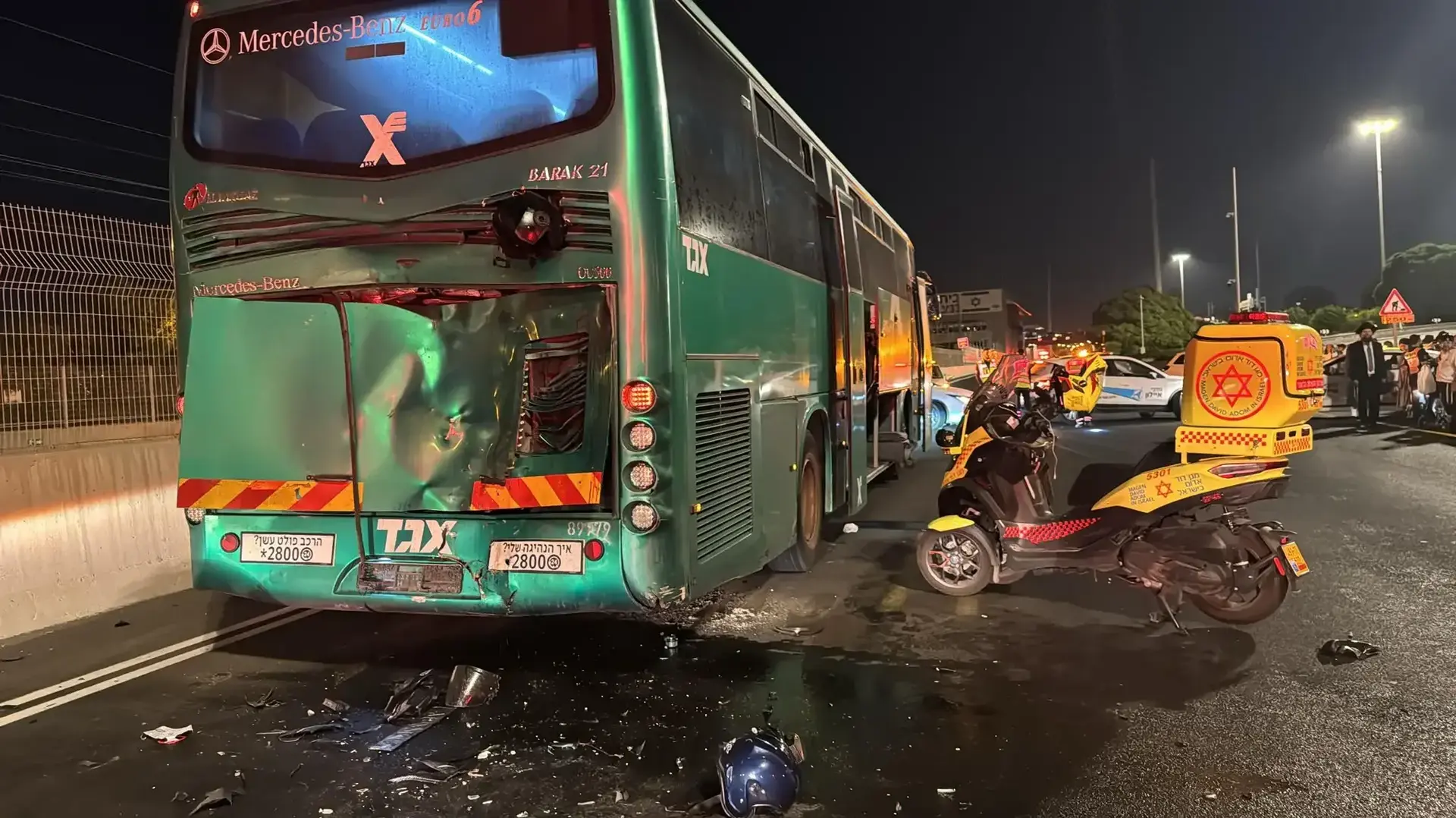 תאונת דרכים בין אופנוע לאוטובוס, 1.7 תאונת דרכים בין אופנוע לאוטובוס, 1.7