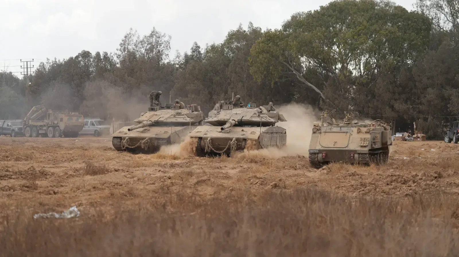היערכות כוחות חטיבה 7 לקראת הכניסה לרצועת עזה, יולי 2025 היערכות כוחות חטיבה 7 לקראת הכניסה לרצועת עזה, יולי 2025