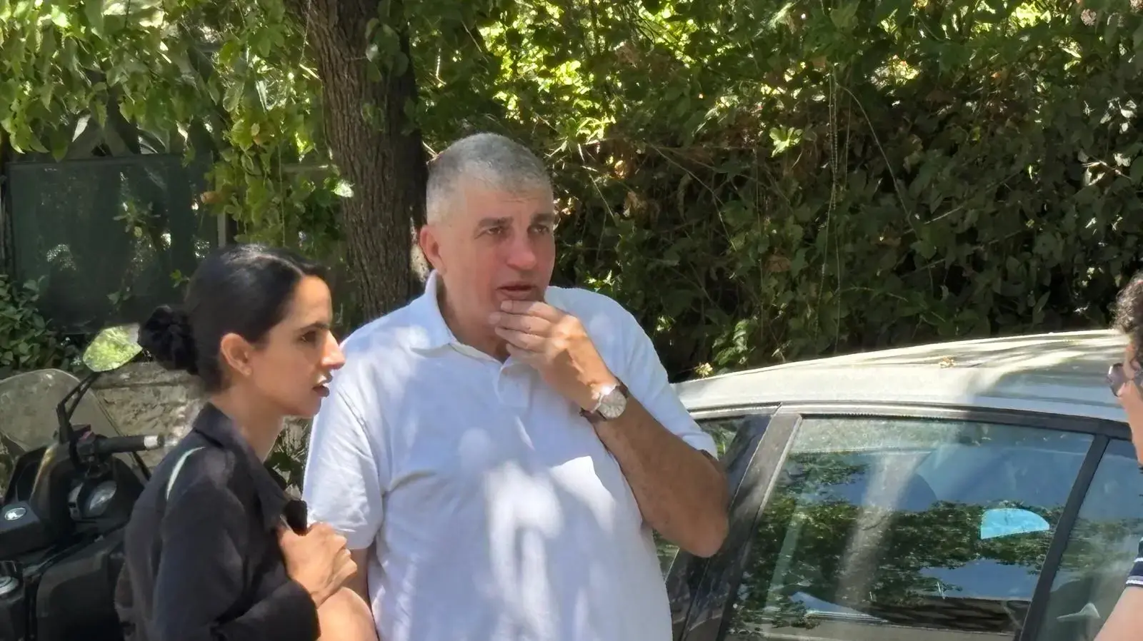 יורם שמעון ראש המועצה, זירת רצח אישה וגבר, מבשרת ציון, 4 ביולי 2025 יורם שמעון ראש המועצה, זירת רצח אישה וגבר, מבשרת ציון, 4 ביולי 2025