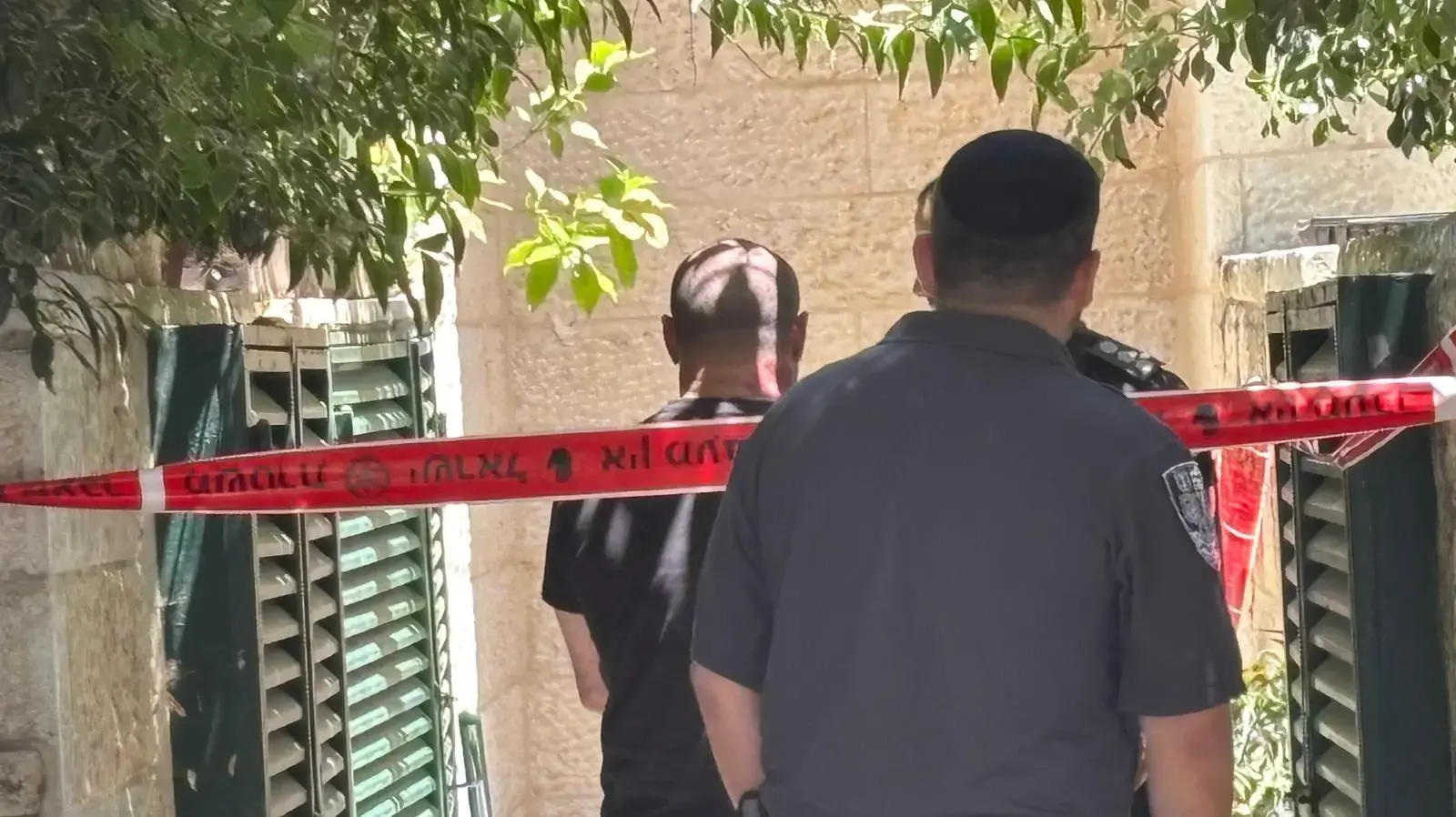 זירת רצח אישה וגבר, מבשרת ציון, 4 ביולי 2025 זירת רצח אישה וגבר, מבשרת ציון, 4 ביולי 2025