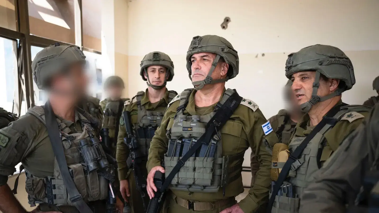 הרמטכ״ל, אייל זמיר, בסיור שטח והערכת מצב, בחאן יונס רצועת עזה, 7 ביולי 2025 הרמטכ״ל, אייל זמיר, בסיור שטח והערכת מצב, בחאן יונס רצועת עזה, 7 ביולי 2025