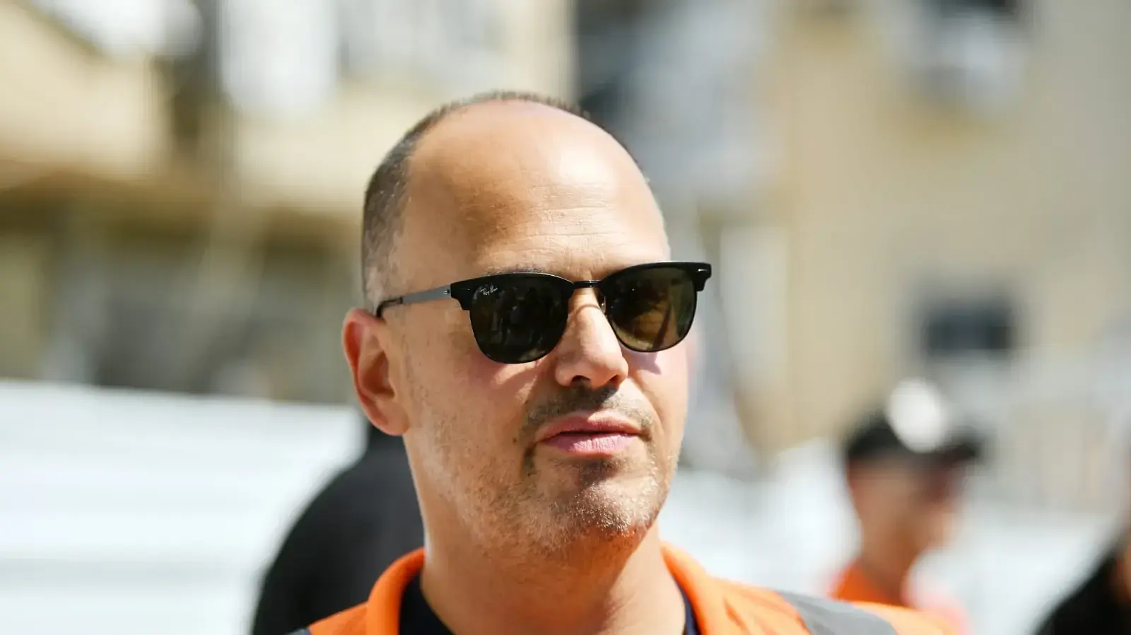 צביקה ברוט, ראש העירייה,הריסת בנין שנפגע מטיל איראני וניזוק, בת ים, 10 ביולי 2025 צביקה ברוט, ראש העירייה,הריסת בנין שנפגע מטיל איראני וניזוק, בת ים, 10 ביולי 2025