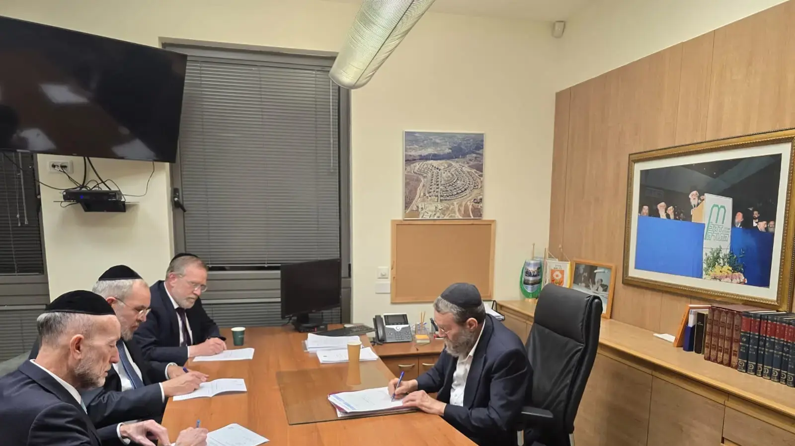התפטרות חברי דגל התורה מהממשלה ומראשות ועדות, 15 ביולי 2025 התפטרות חברי דגל התורה מהממשלה ומראשות ועדות, 15 ביולי 2025