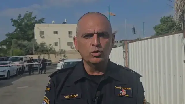 מפקד מחוז מרכז, ניצב יאיר חצרוני, קיים הערכת מצב מיוחדת בלוד בעקבות הרצח שאירע. 23 ביולי 2025 מפקד מחוז מרכז, ניצב יאיר חצרוני, קיים הערכת מצב מיוחדת בלוד בעקבות הרצח שאירע. 23 ביולי 2025