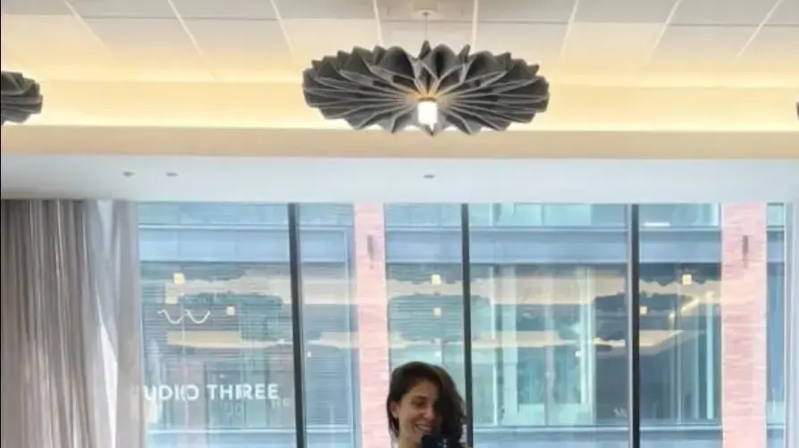 "לקחו תמונה מהרשת, קראו לה מריה- השתמשו בזהותה ועקצו" "לקחו תמונה מהרשת, קראו לה מריה- השתמשו בזהותה ועקצו"