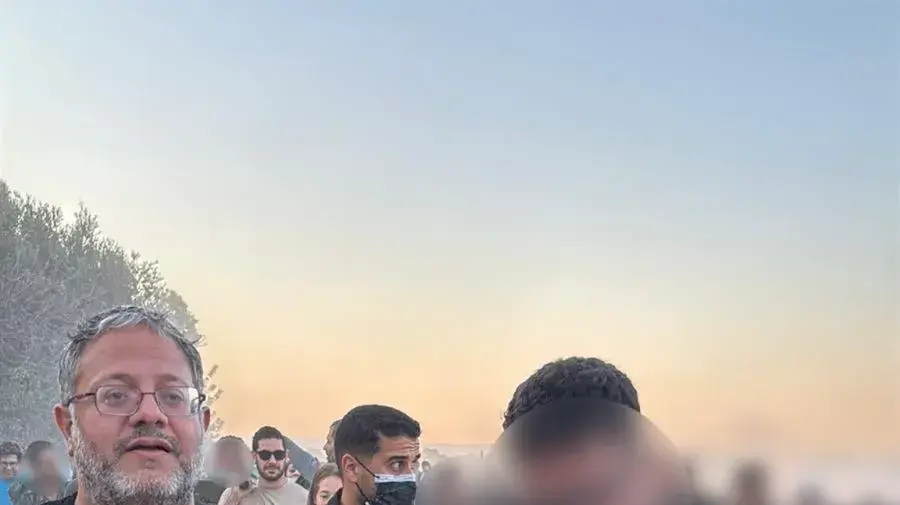 איתמר בן גביר ובנו שובאל בסיום מסע כומתה איתמר בן גביר ובנו שובאל בסיום מסע כומתה