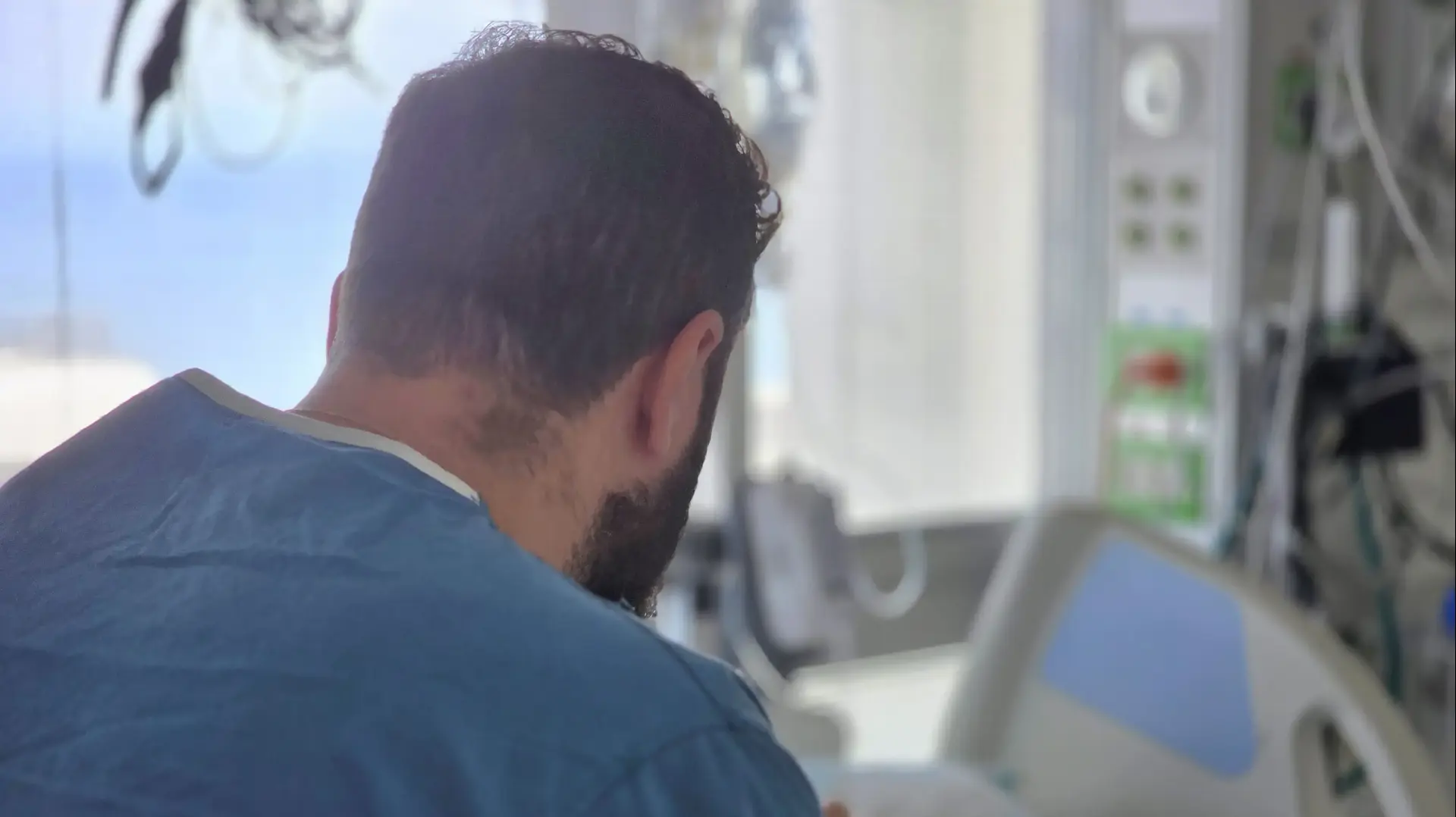 הרופא הדרוזי הישראלי במפגש עם קרובת המשפחה הדרוזית סורית שמעולם לא פגש