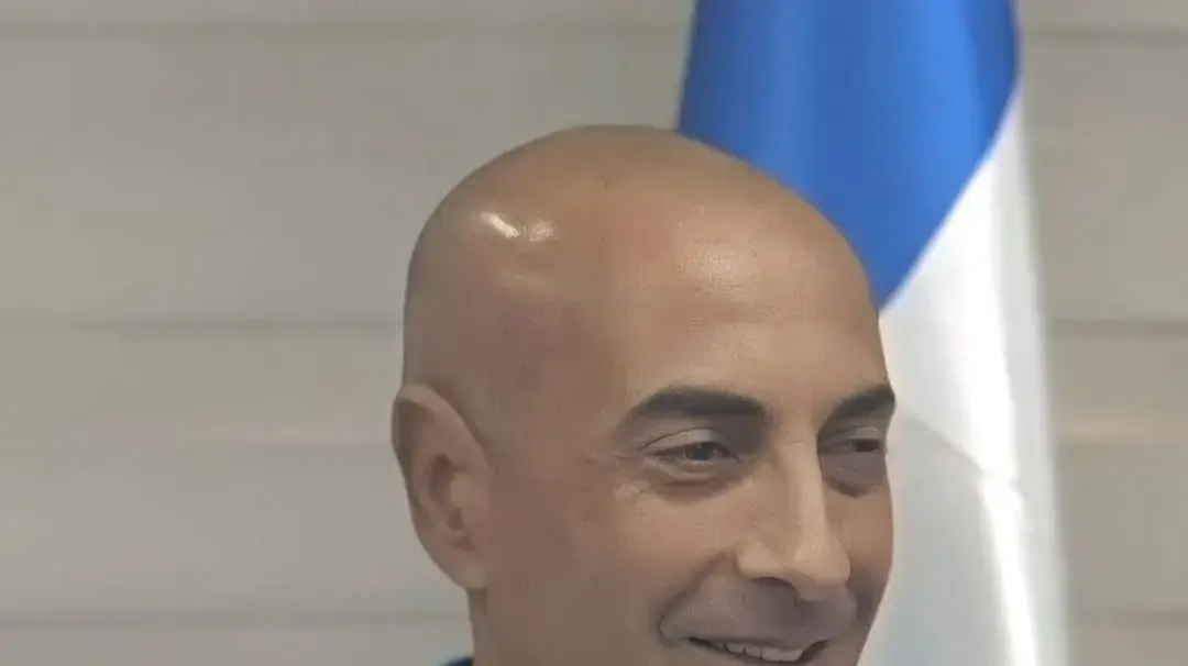 יאיר חצרוני יאיר חצרוני