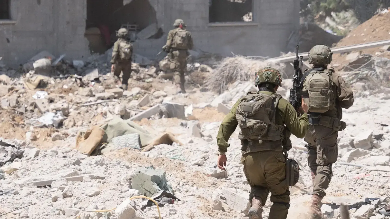 פעילות כוחות צוות הקרב של חטיבת כפיר במרחב חאן יונס. 31 ביולי 2025 פעילות כוחות צוות הקרב של חטיבת כפיר במרחב חאן יונס. 31 ביולי 2025