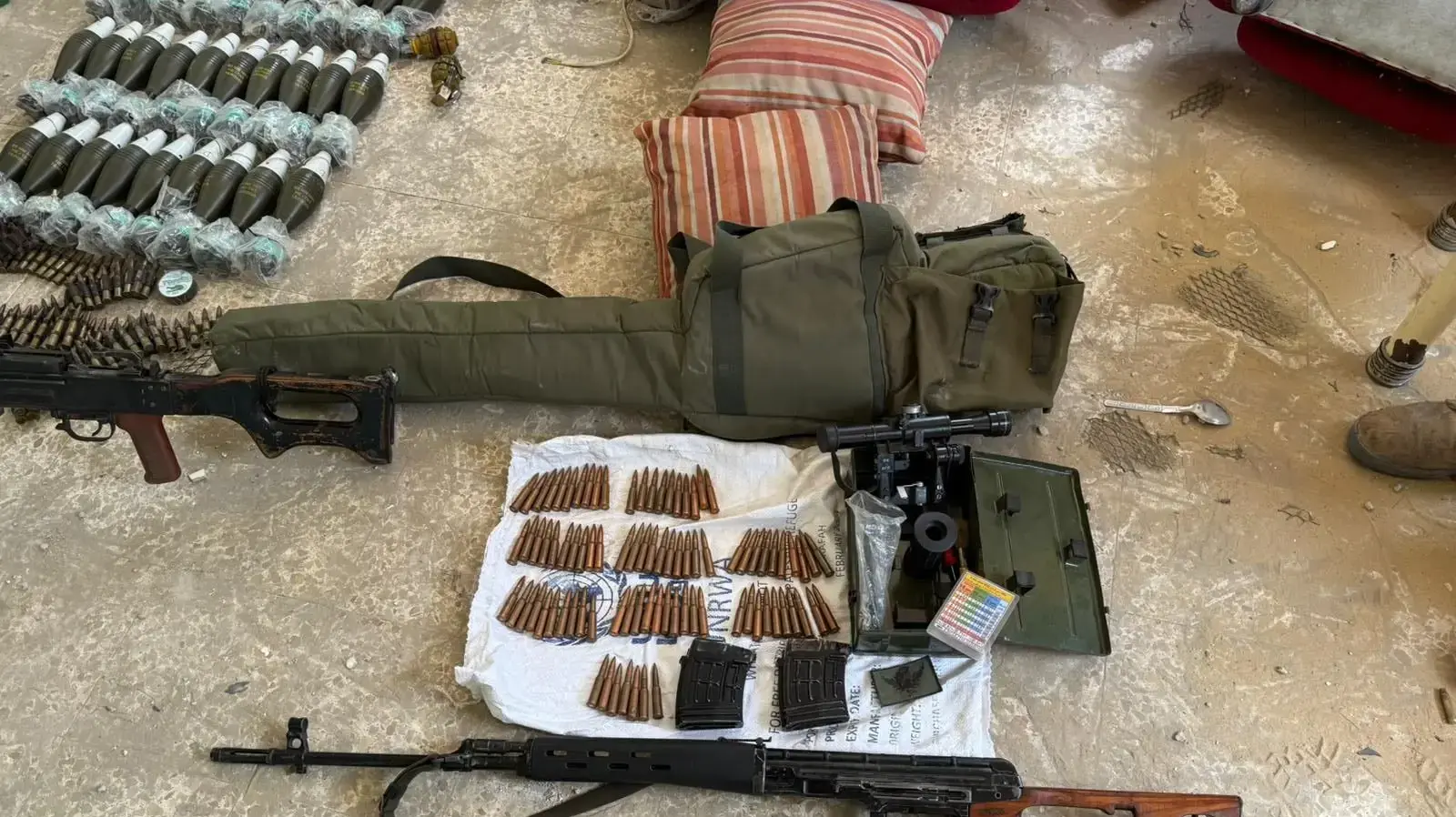 מצורפות תמונות של אמצעי לחימה שאותרו במרחב חאן יונס. 31 ביולי 2025 מצורפות תמונות של אמצעי לחימה שאותרו במרחב חאן יונס. 31 ביולי 2025