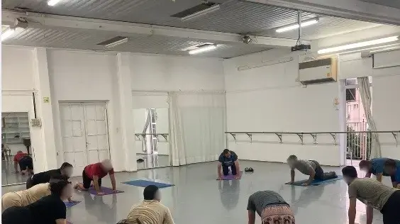 יוגה מילאומניקים יוגה מילאומניקים