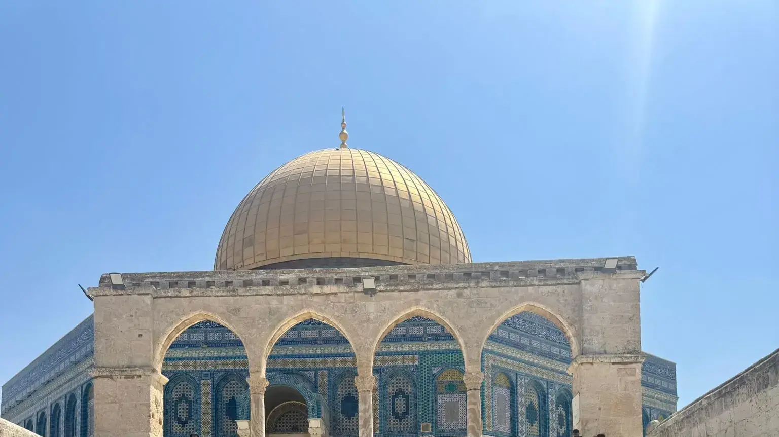 סגנית שר החוץ ח"כ שרן השכל (תקווה חדשה) בהר הבית לרגל תשעה באב סגנית שר החוץ ח"כ שרן השכל (תקווה חדשה) בהר הבית לרגל תשעה באב
