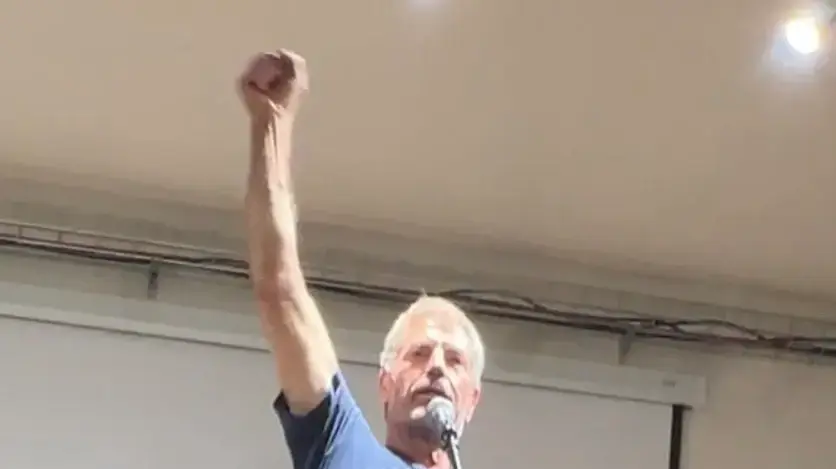 אוהד נהרין במופע התרמה למען תושבי עזה, הבית הסגול, תל אביב, 4 באוגוסט 2025 אוהד נהרין במופע התרמה למען תושבי עזה, הבית הסגול, תל אביב, 4 באוגוסט 2025