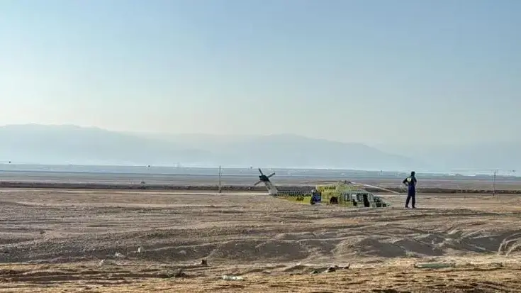 צוותי מד"א מטפלים בזירת תאונת הדרכים בסמוך למצדה צוותי מד"א מטפלים בזירת תאונת הדרכים בסמוך למצדה