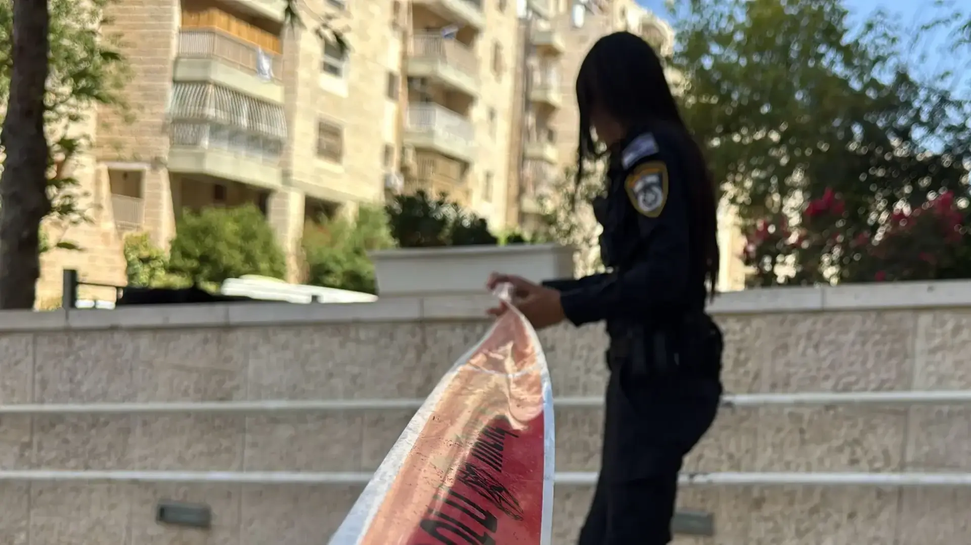 שוטרי תחנת עוז במחוז ירושלים, החלו בבדיקת נסיבות מותה של אישה שאותרה בשעה האחרונה בדירה בשכונת ארמון הנציב בירושלים. 7 באוגוסט 2025 שוטרי תחנת עוז במחוז ירושלים, החלו בבדיקת נסיבות מותה של אישה שאותרה בשעה האחרונה בדירה בשכונת ארמון הנציב בירושלים. 7 באוגוסט 2025