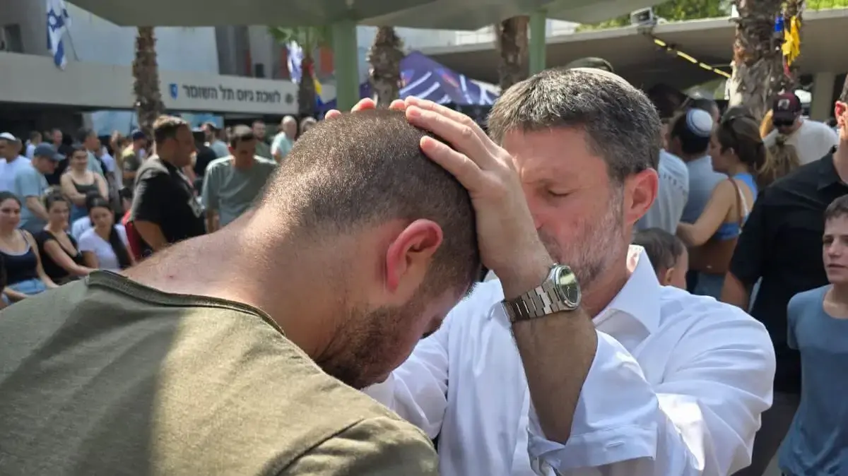 שר האוצר בצלאל סמוטריץ' מגייס את בנו בניה שר האוצר בצלאל סמוטריץ' מגייס את בנו בניה
