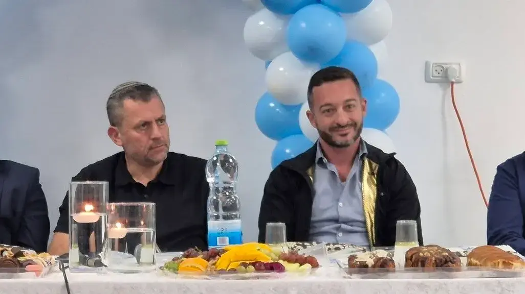 ראש עיריית ערד יאיר מעיין וסגנו גיא בריוזה ראש עיריית ערד יאיר מעיין וסגנו גיא בריוזה