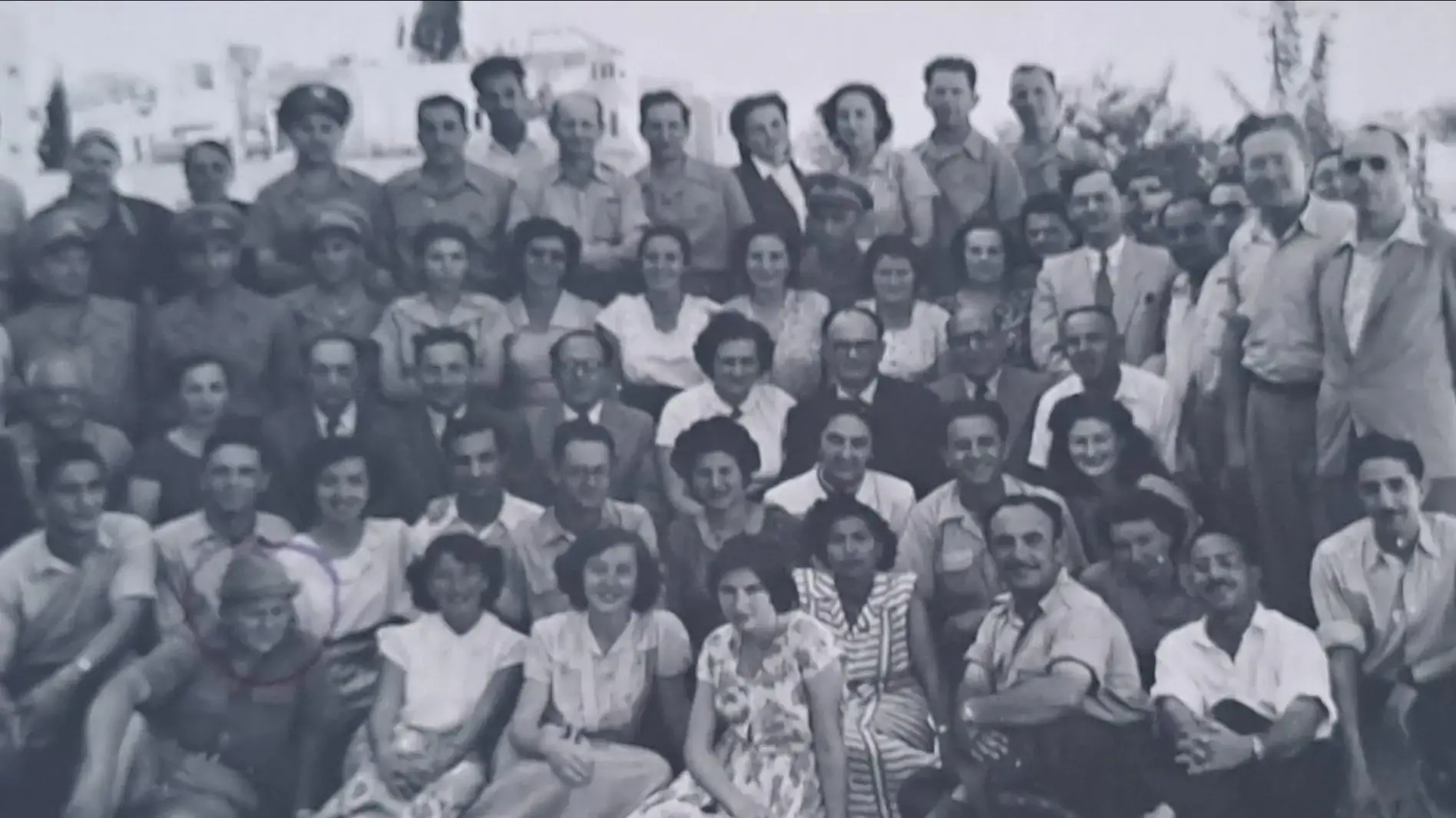 עובדי בית פרומין 1951 עובדי בית פרומין 1951