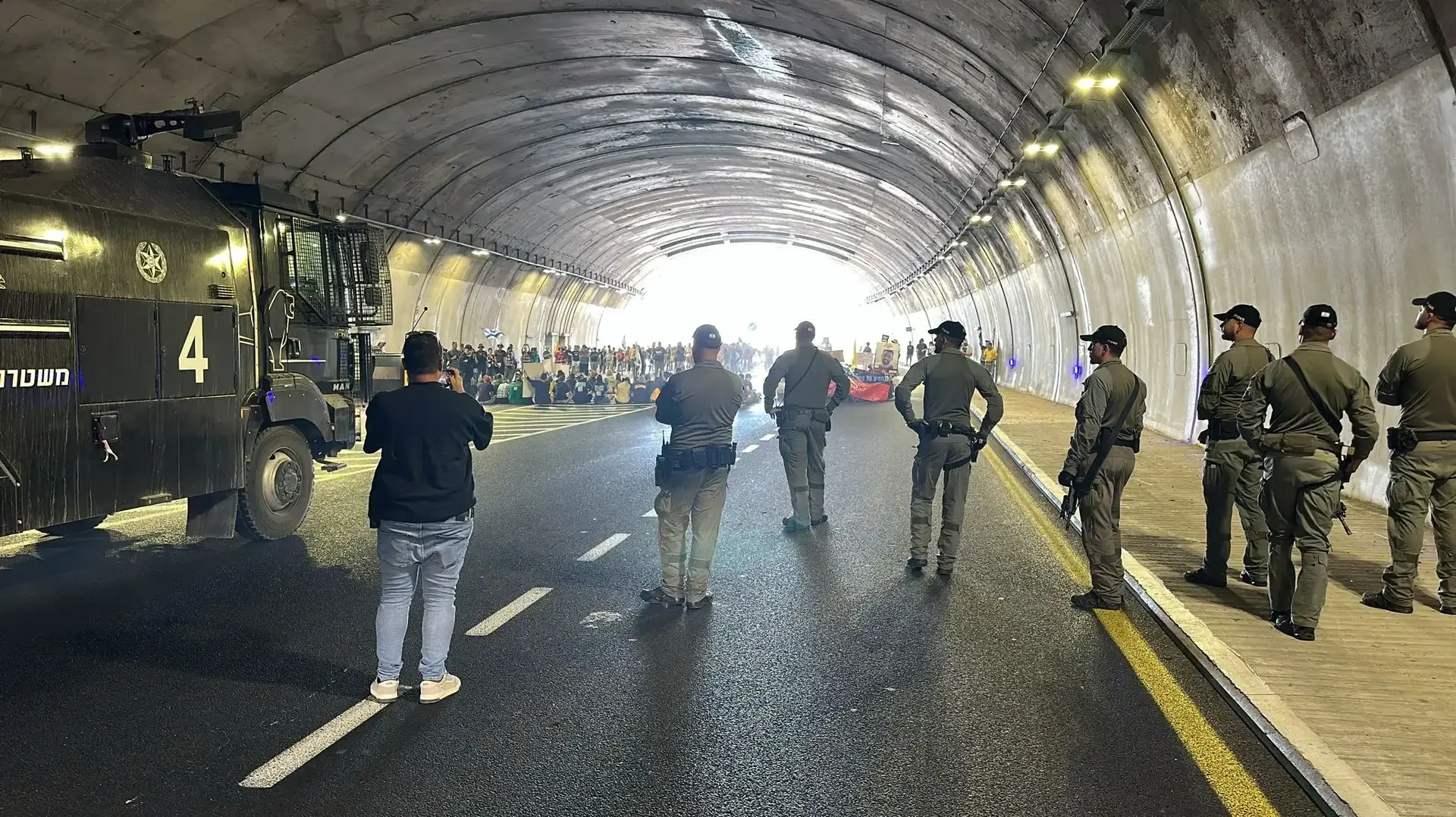 יום הזדהות ארצי עם החטופים, כביש 16 לירושלים, 17 באוגוסט 2025 יום הזדהות ארצי עם החטופים, כביש 16 לירושלים, 17 באוגוסט 2025