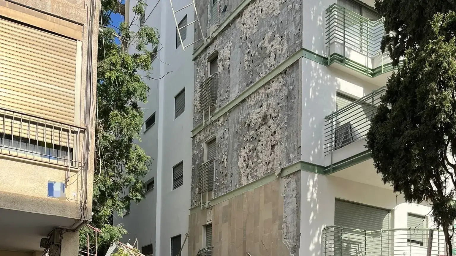 קריסת פיגומים באתר בנייה בתל אביב, 26 באוגוסט 2025