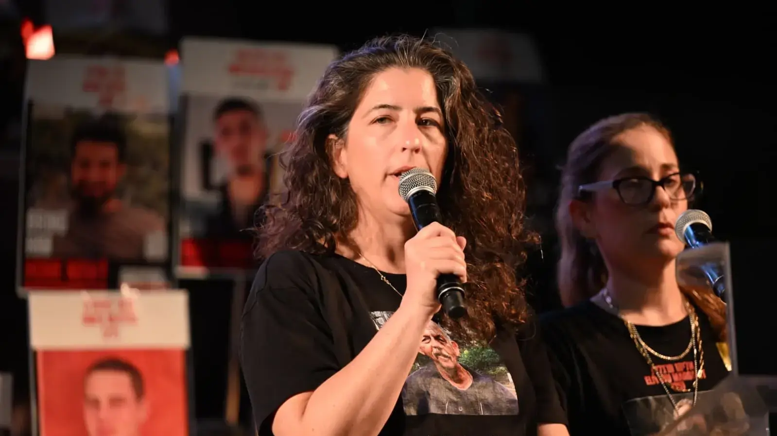 נעם פרי, עצרת מרכזית כיכר החטופים תל אביב, 26 באוגוסט 2025 נעם פרי, עצרת מרכזית כיכר החטופים תל אביב, 26 באוגוסט 2025